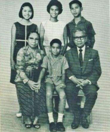 Ayah.jpg