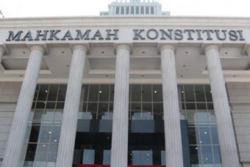 mahkamah-konstitusi-_140625161645-874.jpg