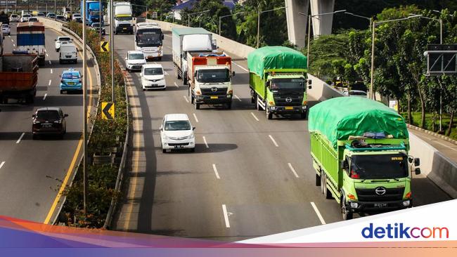 bikin-rugi-negara-truk-obesitas-dilarang-wira-wiri-tahun-2023_169.jpeg