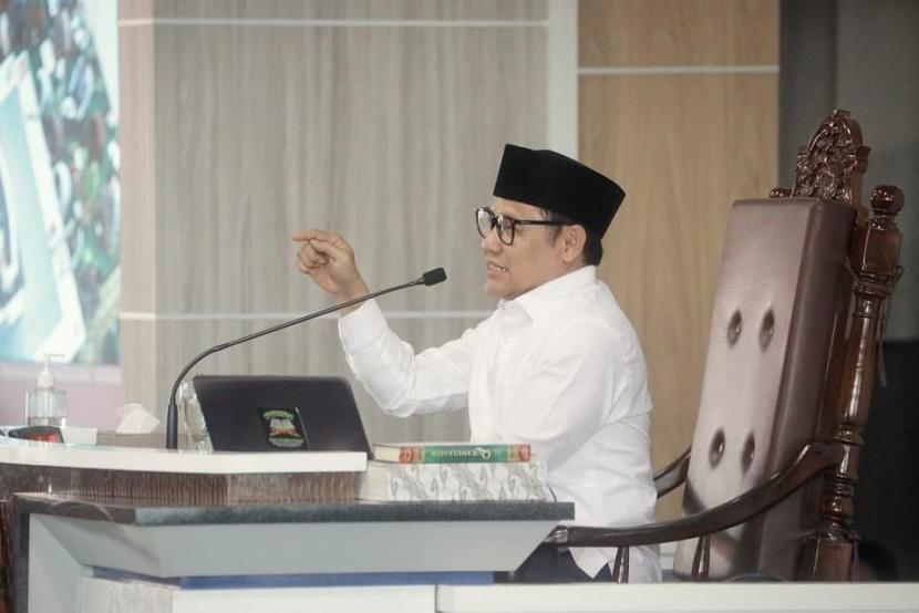 muhaimin-iskandar-saat-mengunjungi-kantor-pusat-majelis-tafsir-alquran_231106064953-125.jpg