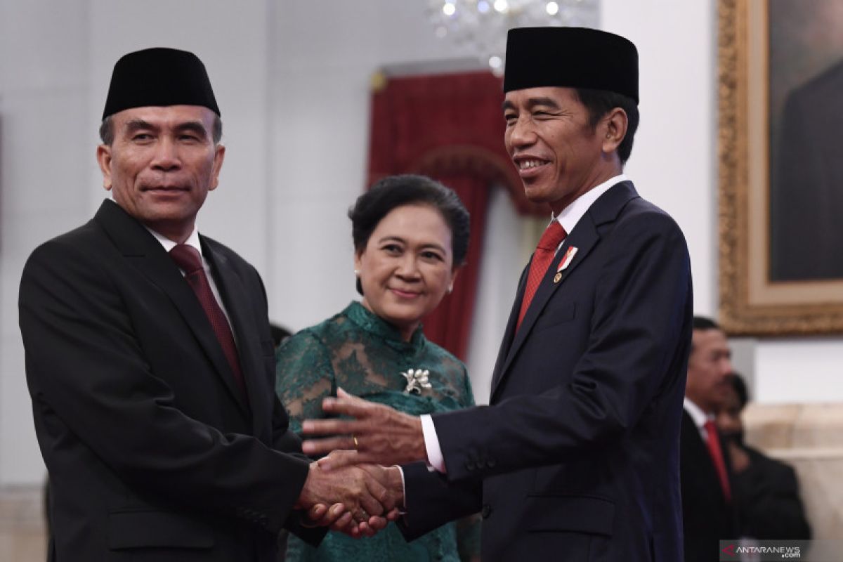 Pelantikan-Kepala-BSSN-210519-pus-1.jpg