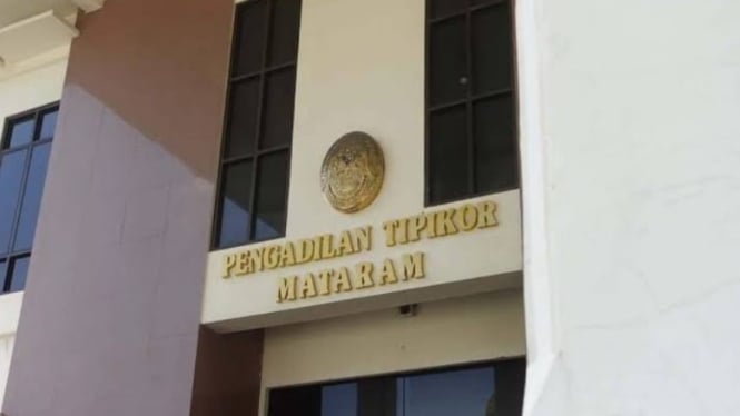 6686430140c4c-oknum-polisi-cabul-di-lombok-hanya-dituntut-10-bulan-penjara_665_374.jpeg