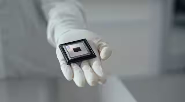 perang-dagang-dengan-as-china-yakin-akan-jadi-penguasa-teknologi-chip-ntr.jpg