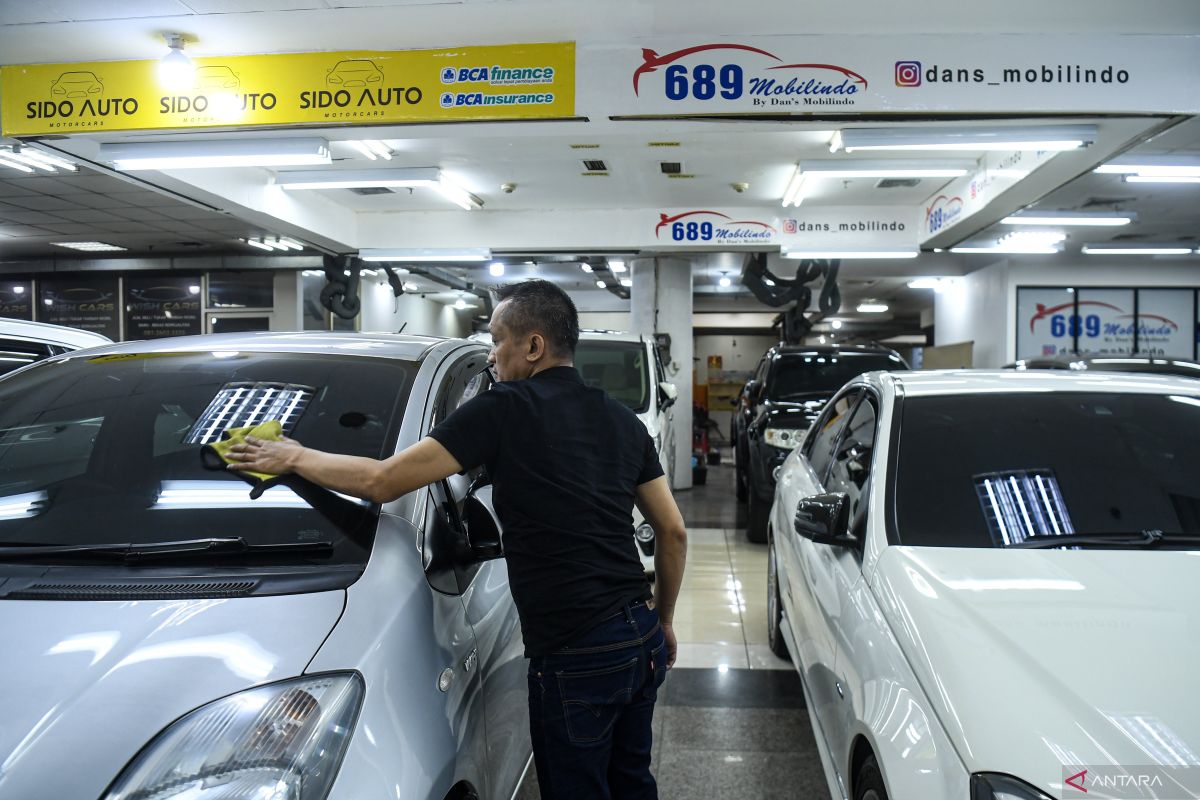 Penjualan-Mobil-Bekas-Meningkat-Jelang-Lebaran-180325-Adm-2.jpg