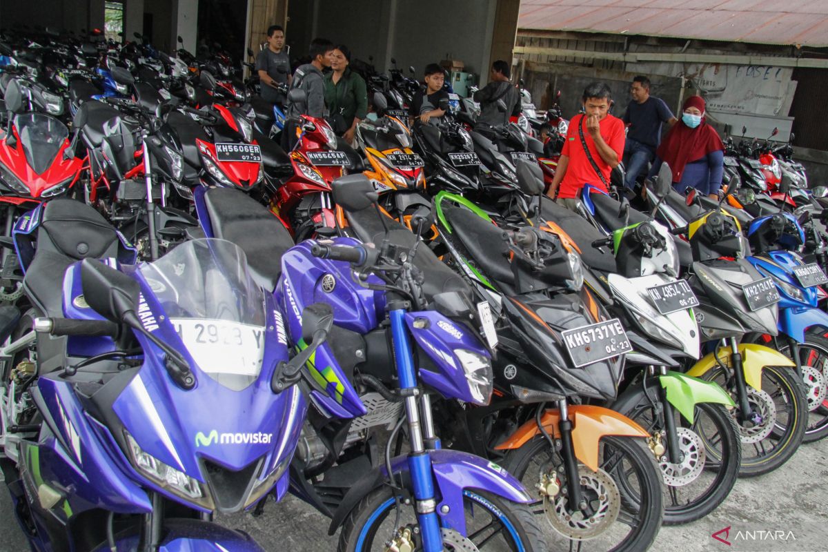 antarafoto-omzet-penjualan-motor-bekas-meningkat-jelang-lebaran-190423-mz-0.jpg