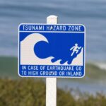 ilustrasi-tsunami-warning-ilustrasi-peringatan-tsunami-1753844794116_169.jpeg