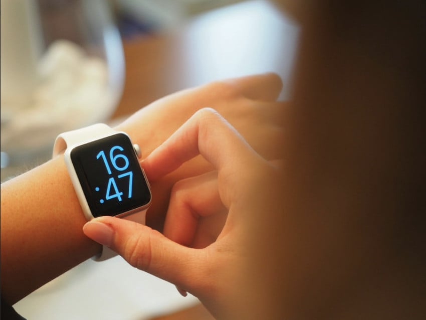 ingin-beli-smartwatch-impian-lakukan-tips-ini-agar-cashflow-tetap-lancar-iod.jpeg
