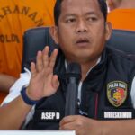 68996e33e42e3-dirreskrimum-polda-riau-kombes-asep-darmawan_665_374.jpg