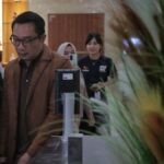 ridwan-kamil-usai-jalani-tes-dna-di-bareskrim-polri-1754553615939_169.jpeg