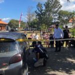 evakuasi-jenazah-dari-dalam-mobil-di-bali-1757088978477_169.jpeg