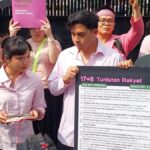 sejumlah-influencer-menyerahkan-tuntutan-demo-178-ke-dpr-1756972845541_169.jpeg